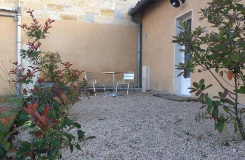 Savignac-de-l'Isle House | Gite Brandet Savignac