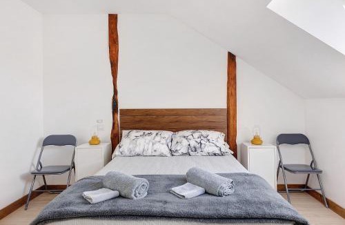 Noyant-Villages Apartment | Gite Bricabroc 4 personnes