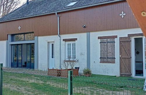 Noyant-Villages House | Gite Bricabroc 7 personnes
