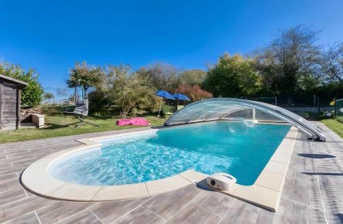 Noyant-Villages House | Gite Bricabroc 7 personnes