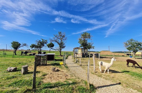 Burthecourt-aux-Chenes Cottage | Gite Burthecourt-aux-Chênes, 1 bedroom, 4 persons