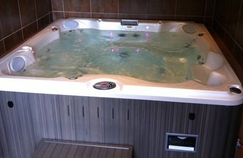 Cerilly House | Gite Cérilly, 4 bedrooms, 8 persons