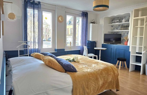 Villaines-la-Juhel House | Gite CAPRICES des HALLES