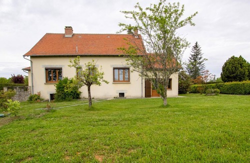Chalais Cottage | Gite Chalais, 2 bedrooms, 4 persons
