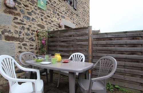 Chavaniac-Lafayette Cottage | Gite Chavaniac-Lafayette, 2 bedrooms, 4 persons