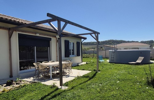 Sainte-Livrade-sur-Lot House | GITE Chez mamie 7 people in Ste Livrade sur Lot