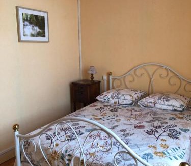 Briord House | gite chez Claudette