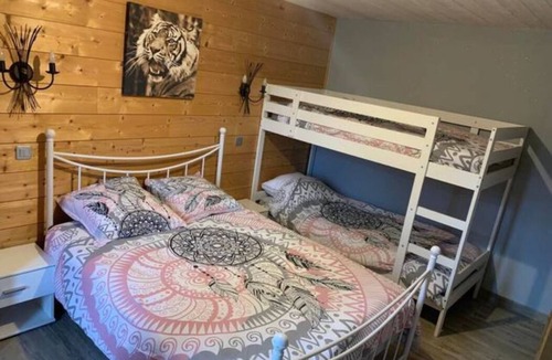 Robiac-Rochessadoule Bed & Breakfast | Gite Chez L'habitant - Animaux de Compagnie Acceptés