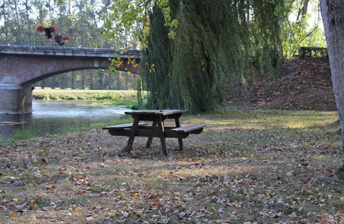 Brinon-sur-Sauldre House | Gite "Chez Santia