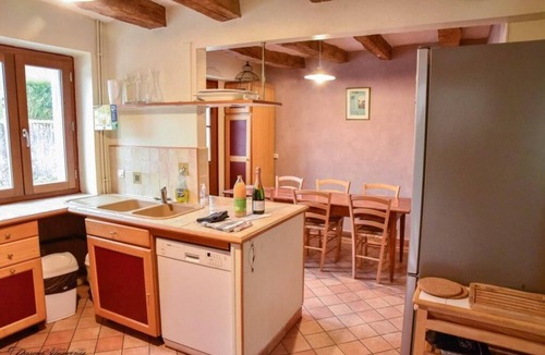 Montbazon House | Gîte Chez Stéphanie Montbazon, 5-bedroom farmhouse in the heart of the village - 15pers