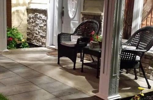 Notre-Dame-du-Portage Bed & Breakfast | Gite Chute Couette Cafe