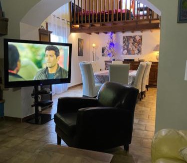 Puygiron House | GITE CLARIMOR