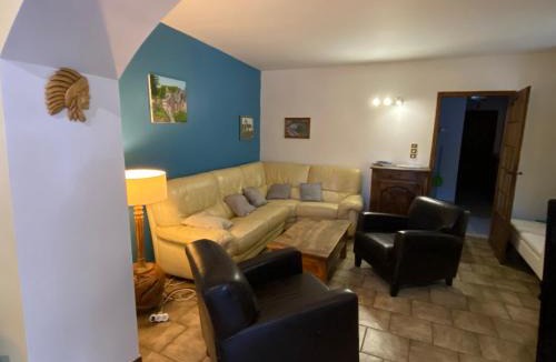 Puygiron House | GITE CLARIMOR