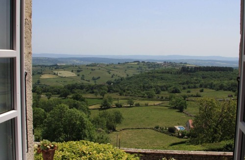 Mont-Saint-Vincent Apartment | Gite Clos Mesnil