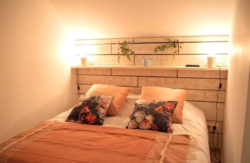 Cognat-Lyonne Cottage | Gite Cognat-Lyonne, 2 bedrooms, 4 persons