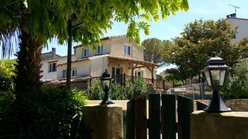 Limbrassac House | Gite complex near Mirepoix in the Pyrenees