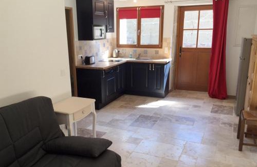 Saint-Genis-sur-Menthon House | Gite Corferoud