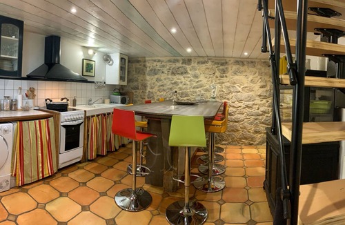 Lasserre House | GITE COSY Spa 5 p dans elevage chevaux merens face Panorama Pyrenees PLEIN SUD