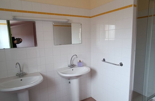 Prugnanes Bed & Breakfast | Gite d'étape Benjamin sur le sentier Cathare (3-person room)