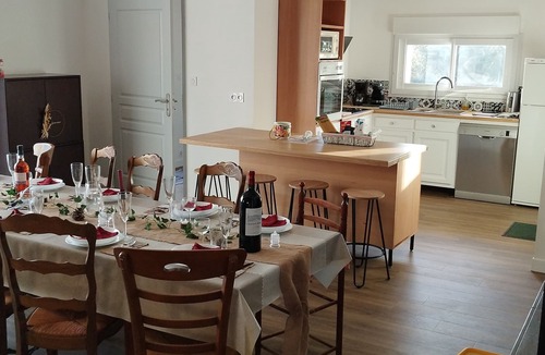 Saint-Maurice-la-Clouere House | Gite de la treille