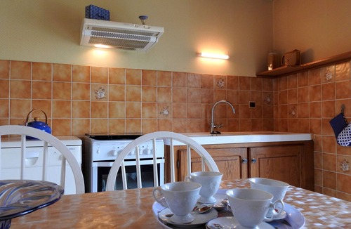 Grand Langres Cottage | Gite Dampierre, 2 bedrooms, 5 persons