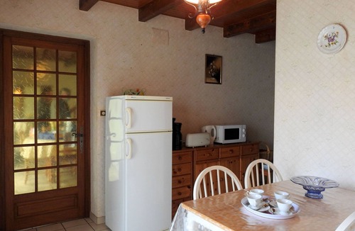 Grand Langres Cottage | Gite Dampierre, 2 bedrooms, 5 persons