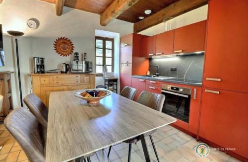 Joyeuse House | gite dans hameau en bord de rivière