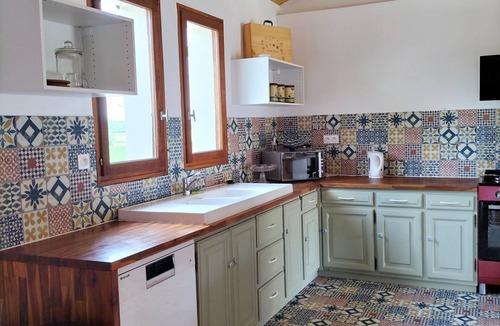 Sainte-Hermine House | Gite de 15 Personnes en Vendée