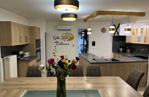 Bergesserin House | Gîte de Bellevue with indoor pool