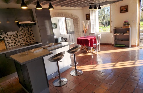 Bazoches-au-Houlme House | Gite de Campagne Avec son Parc Arboré!