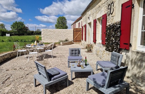 Bazoches-au-Houlme House | Gite de Campagne Avec son Parc Arboré!