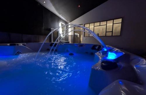 Saint-Sauvant House | Gite de campagne avec SPA privatif