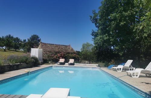 Pons House | Gite de caractère, piscine et vue