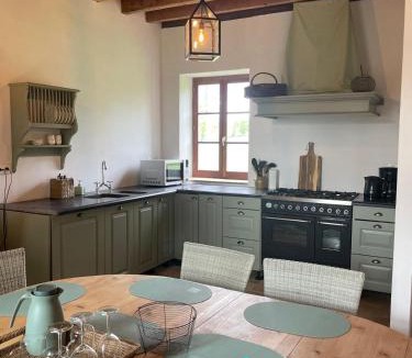 Bourbon-l'Archambault House | Gite de Fleur - Chateau du Grand Luçay