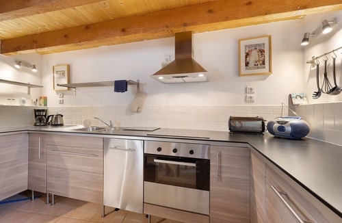 Saint-Juire-Champgillon Apartment | Gîte des Fraignaies with Private Pool and Terrace in Saint-Juire-Champgillon