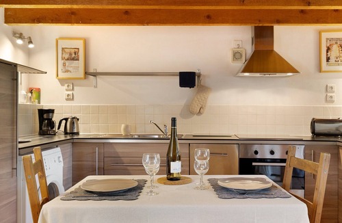 Saint-Juire-Champgillon Apartment | Gîte des Fraignaies with Private Pool and Terrace in Saint-Juire-Champgillon