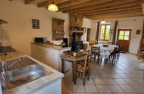 Saint-Marcelin-de-Cray House | GITE DE LA HULOTTE