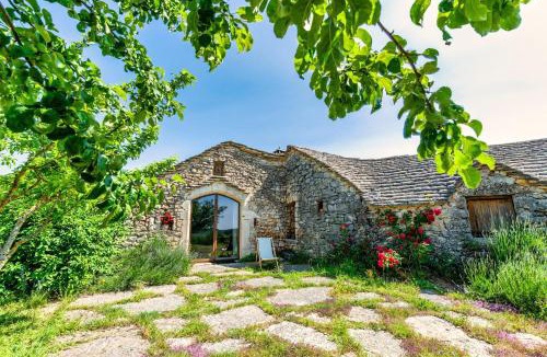 Saint-Pierre-des-Tripiers House | Gite de l'aire a la viale