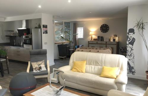 Roquemaure House | Gite De Gabi