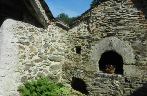 Montredon-Labessonnie House | Gite de Granquié Le Four à Pain