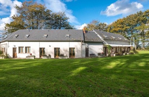 Canouville House | Gite de groupe cinemar