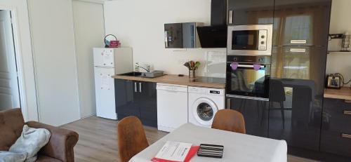 Fay-les-Etangs House | Gite de l'artiste