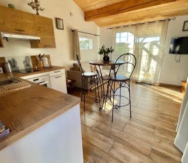 Castelnou House | GITE DE L'AUXINEILL