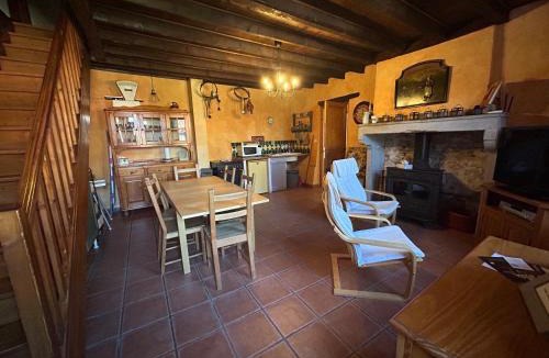 Saint-Just-Saint-Rambert House | Gite de l'Elevage de la Mûre