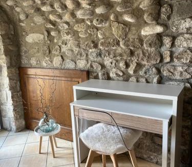 Aubenas Bed & Breakfast | GITE DE LA CAPPELLA - CHAMBRE D'HÔTES A VOLTA