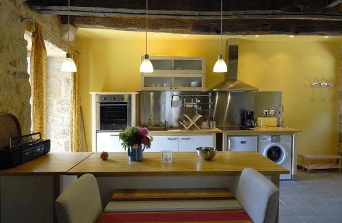 Salles-la-Source House | Gite de la Cascade