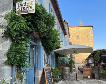 Ribes Hotel | Gite de La Cueille - Suite Groupe de 2 à 8 pers