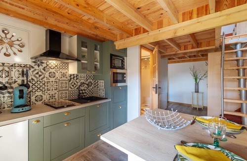 Deneze-sous-Doue Apartment | Gite de la Ferme du Château 2 - Studio Climatisé