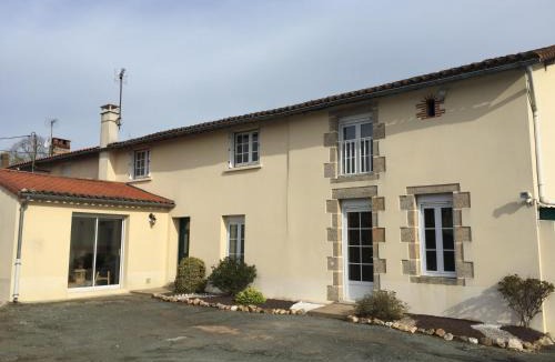 Combrand House | Gite de la Foye - La Couleur des prés