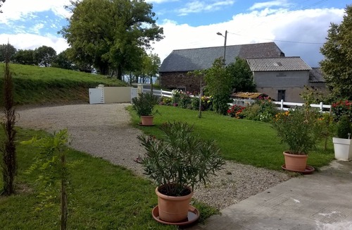 Conques Cottage | GITE DE LA SOUQUAYRIE 3-star establishment, 7km from CONQUES, 400m from St Jacques Way